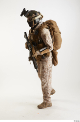  Casey Schneider Paratrooper in Desert Marpat with Gun 